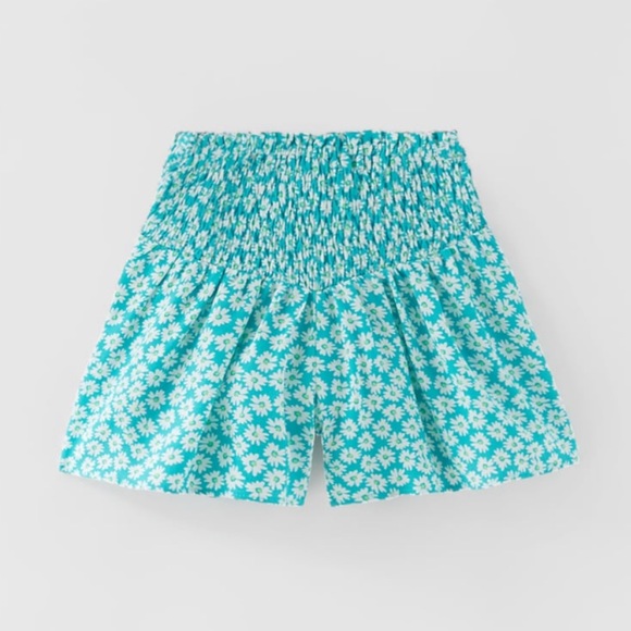 Zara Fluid Daisy Shorts - Picture 3 of 7